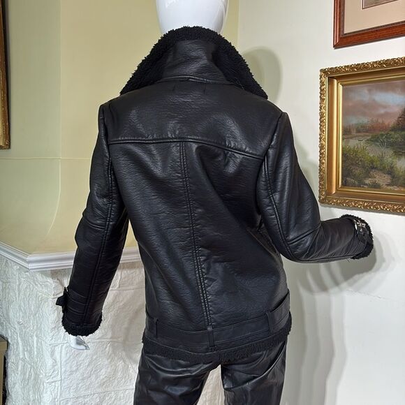 Forever 21 Faux Leather Shearling Lined Biker Zippered Jacket - Picture 4 of 11